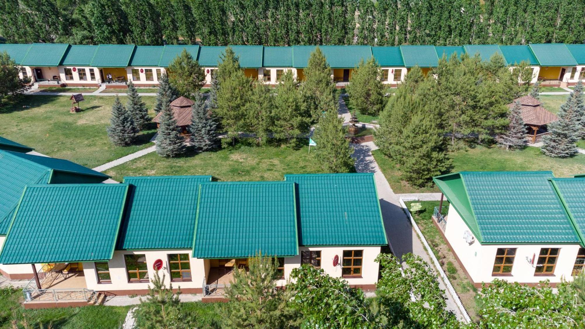 Green Land Aktobe Eksteriør bilde